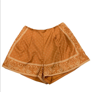 Finders pleaded Handkerchief shorts zipper back two‎ Pockets size small